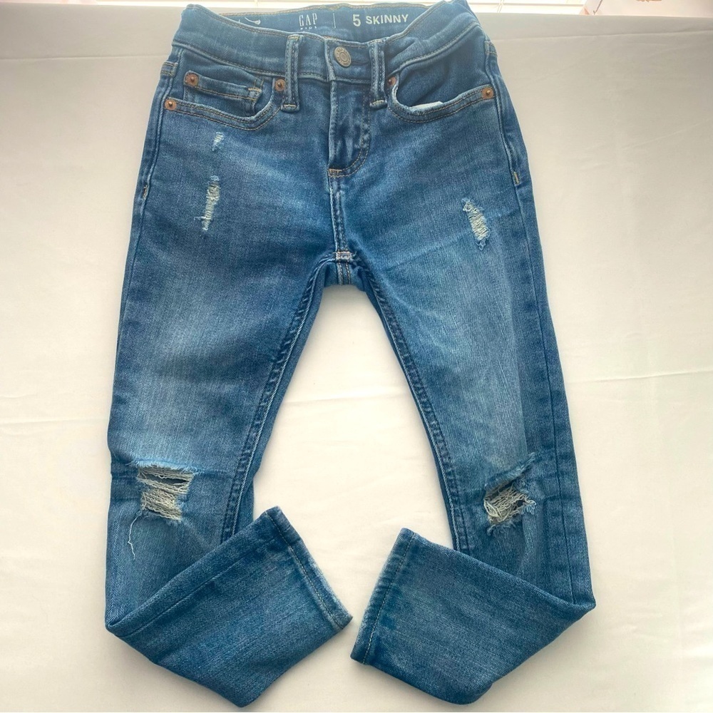 Gap Kids Boys Skinny Size 5 Distressed Jeans (grandson outgrew great condition)